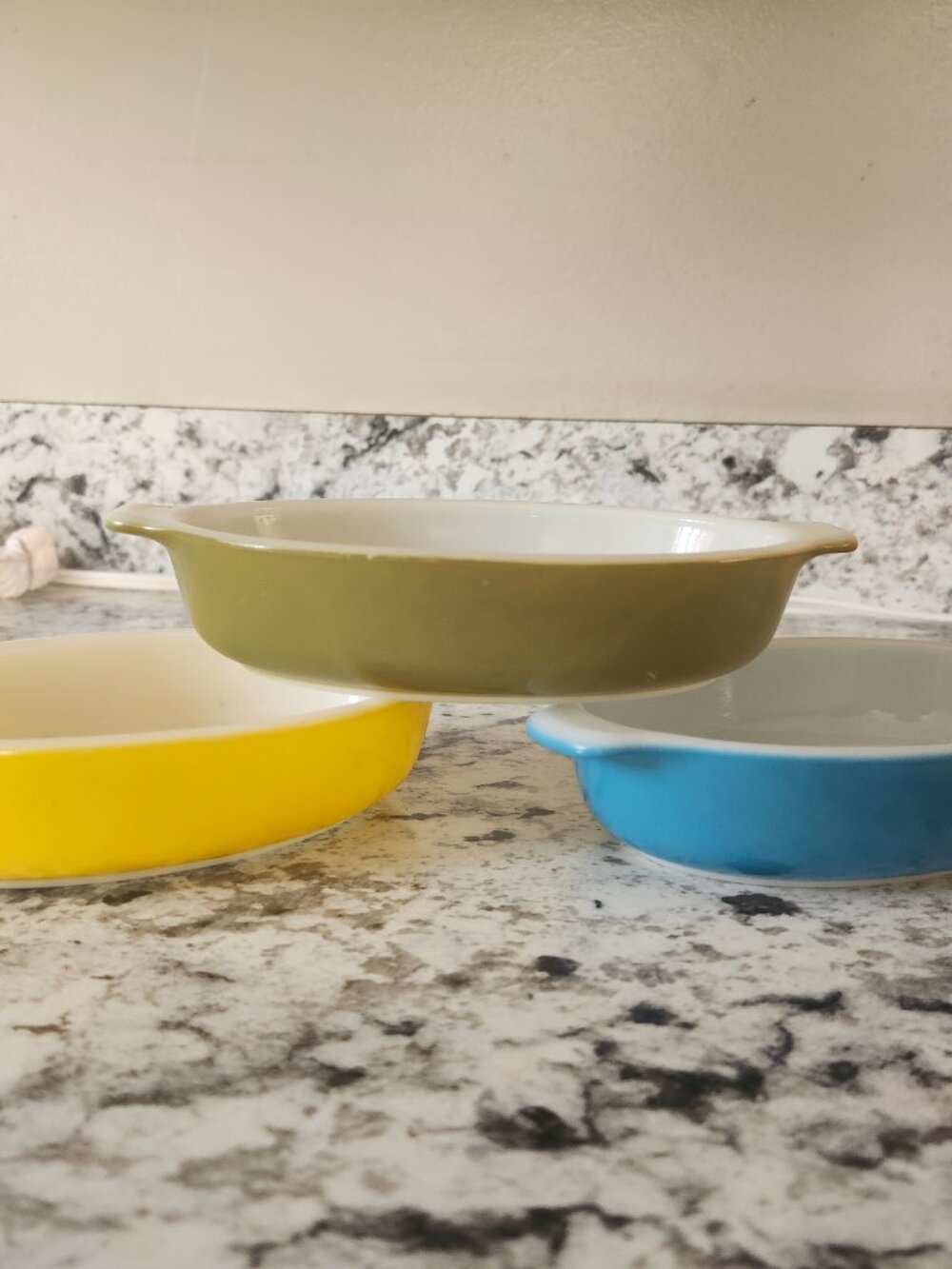 Pyrex pixie dishes - Picture 1 of 11